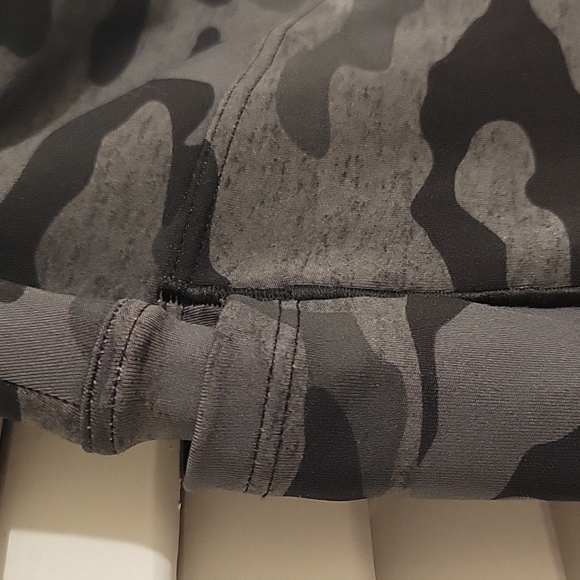 NWOT PINK active crop camo yoga pants w pockets size XL - Picture 3 of 4